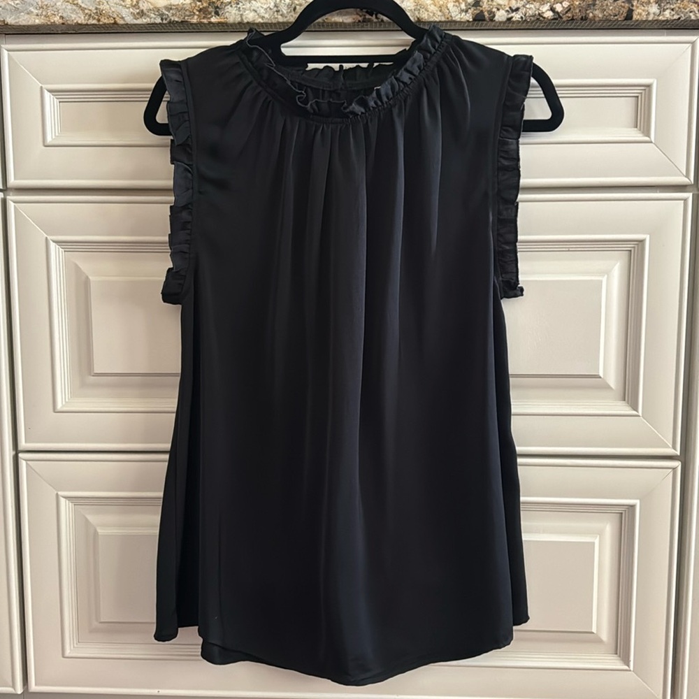 Women’s sleeveless blouse